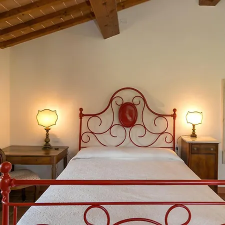 Вилла Paganini Sassa (Tuscany)
