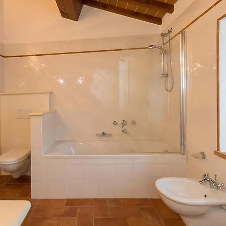 Villa Paganini Sassa (Tuscany)